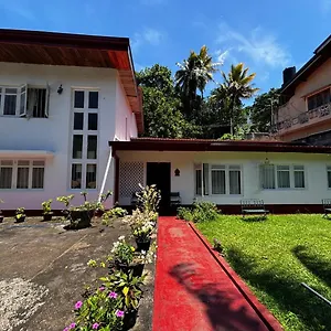  Casa rural No 06 Veediya Bandara Lane Bahirawakanda